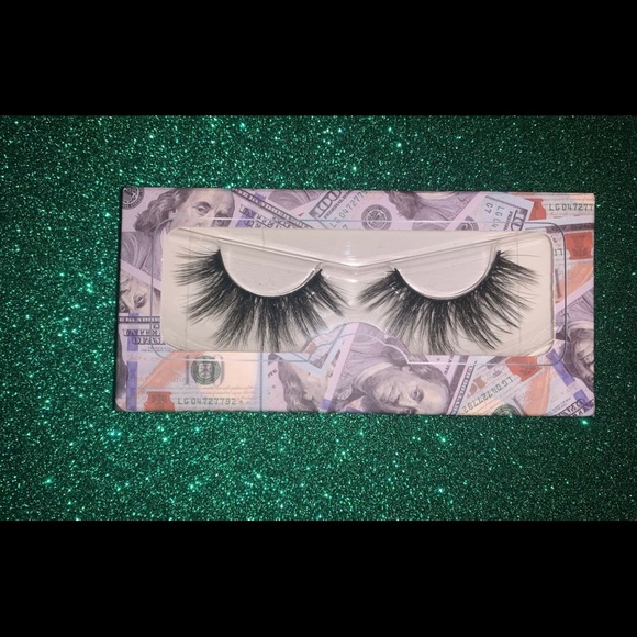 Lashes🔆 - Picture 1 of 2